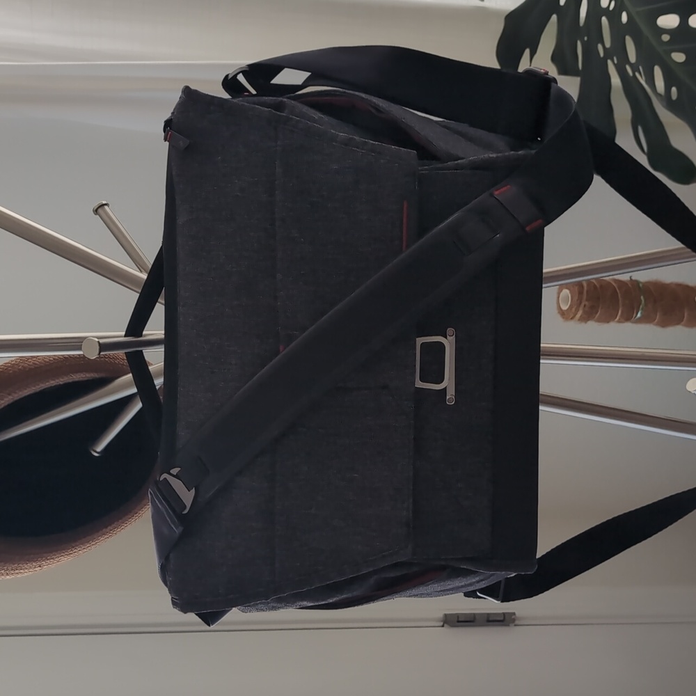 Peak Design Everyday Messenger 15L